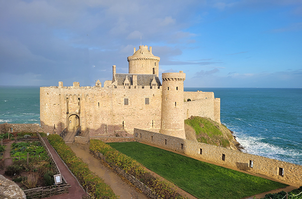 fort la latte cotes d'armor